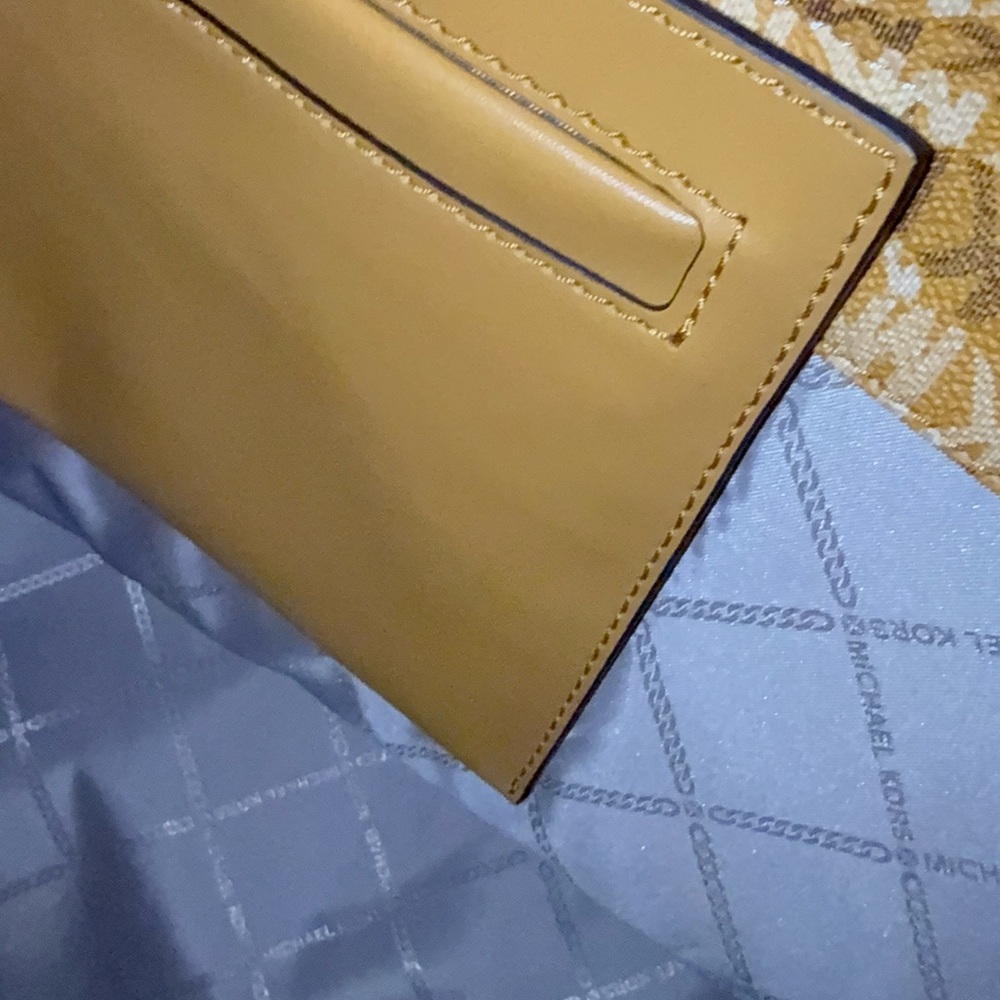 Michael Kors Gold Patterned Large Tote Bag - Picture 9 of 10